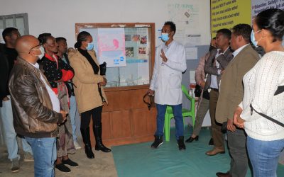 Donor visit to “Healthy Youth at Work” Project