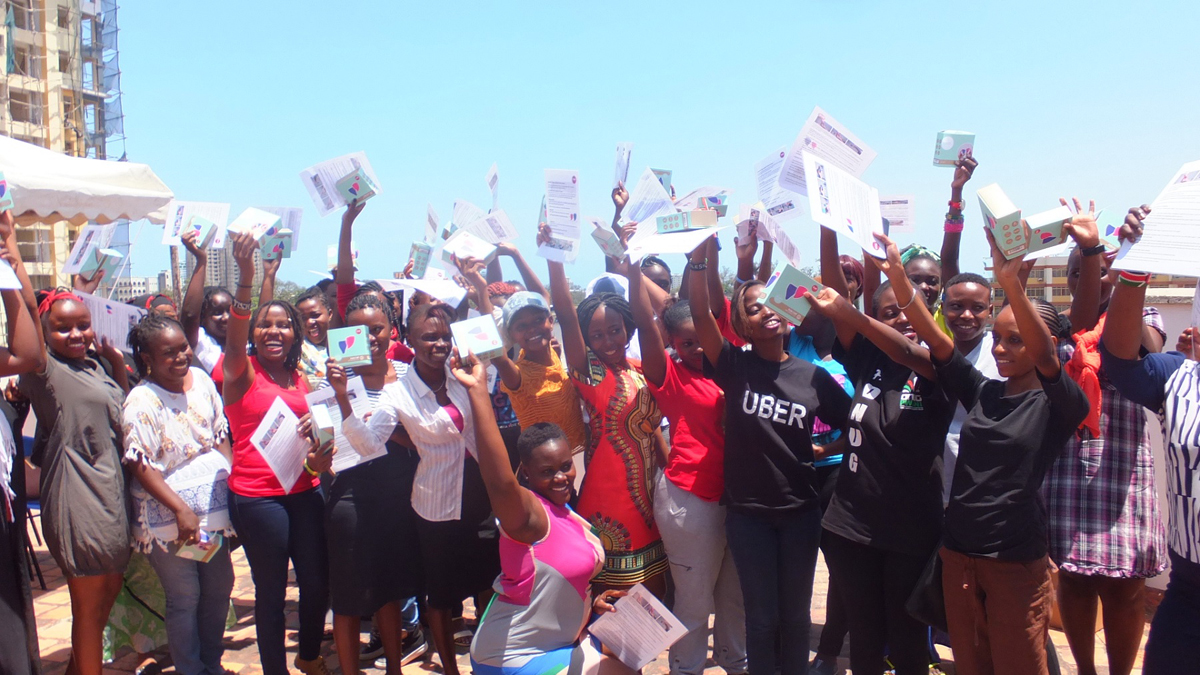 Pilotprojekt: Menstruationstassen für mehr Berufschancen